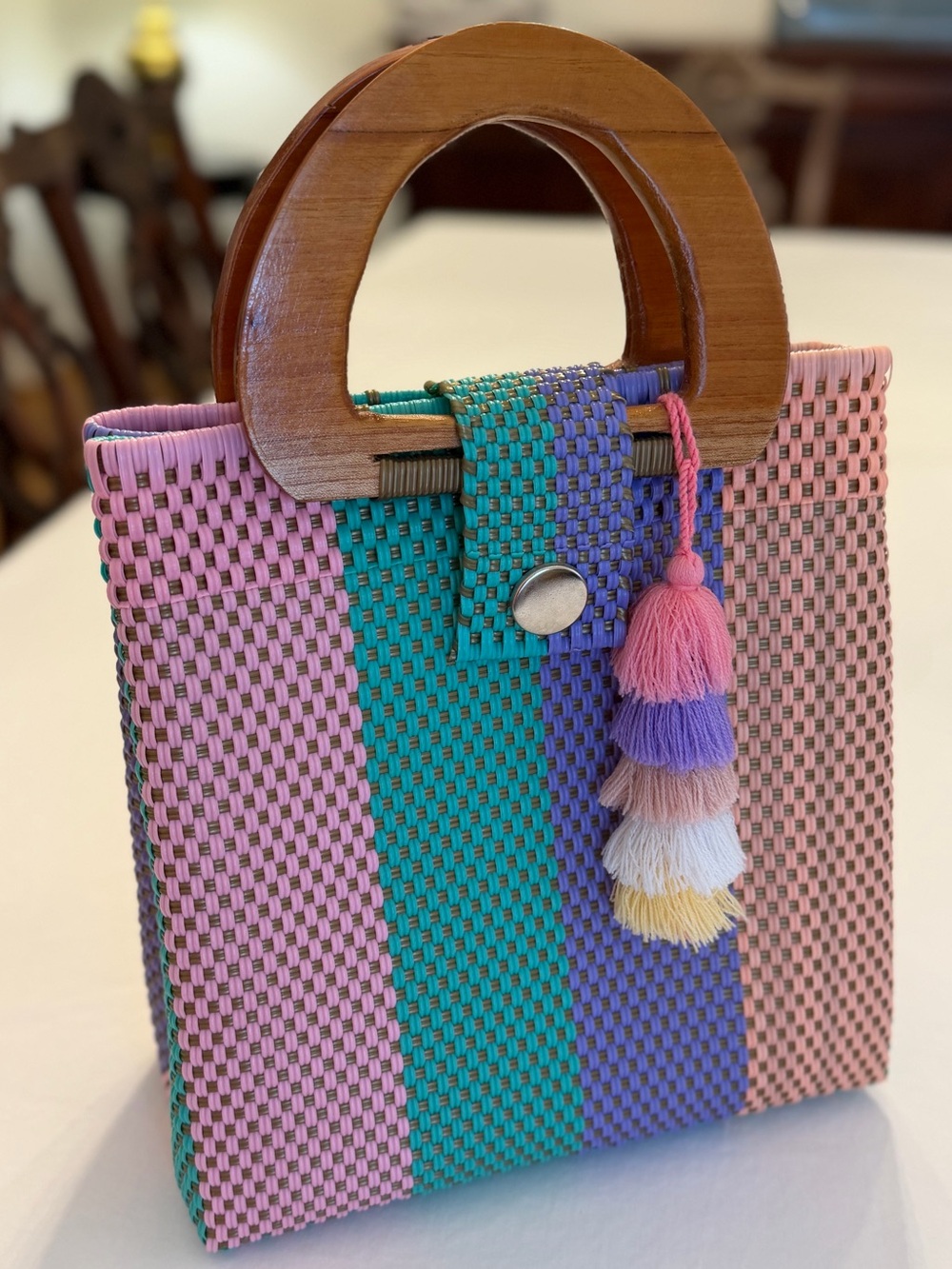 Woven Plastic Handbag with Wooden Handles & Multicolor Tassel in Pastels NWOT